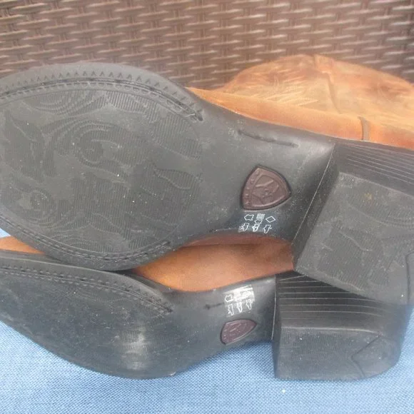 ARIAT ~ Heritage R Toe Western Boot ~Brown Distressed Leather ~ 9 C ~ Embroidery - Picture 13 of 13